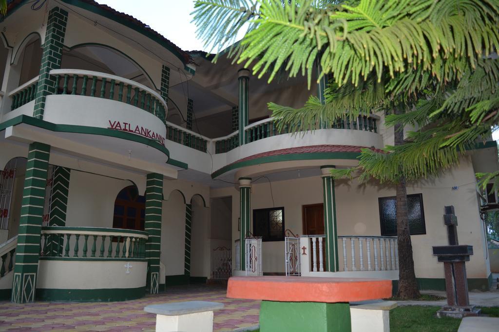 Vailankanni Guesthouse Morjim Exterior photo